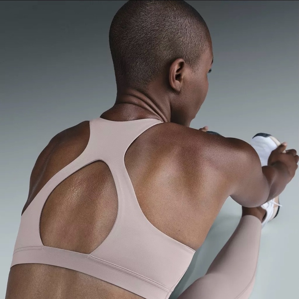 Nike Universa Padded Sports Bra NWT Size Small Malt Mink Brown Color - Picture 3 of 9